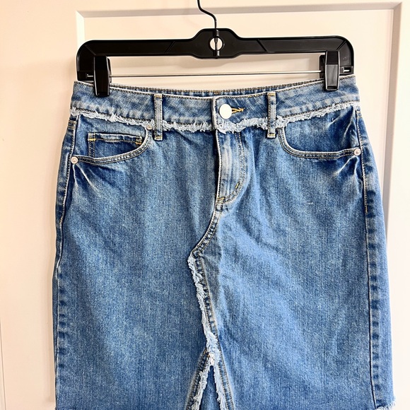 LOFT Blue Denim‎ Skirt - Picture 2 of 7